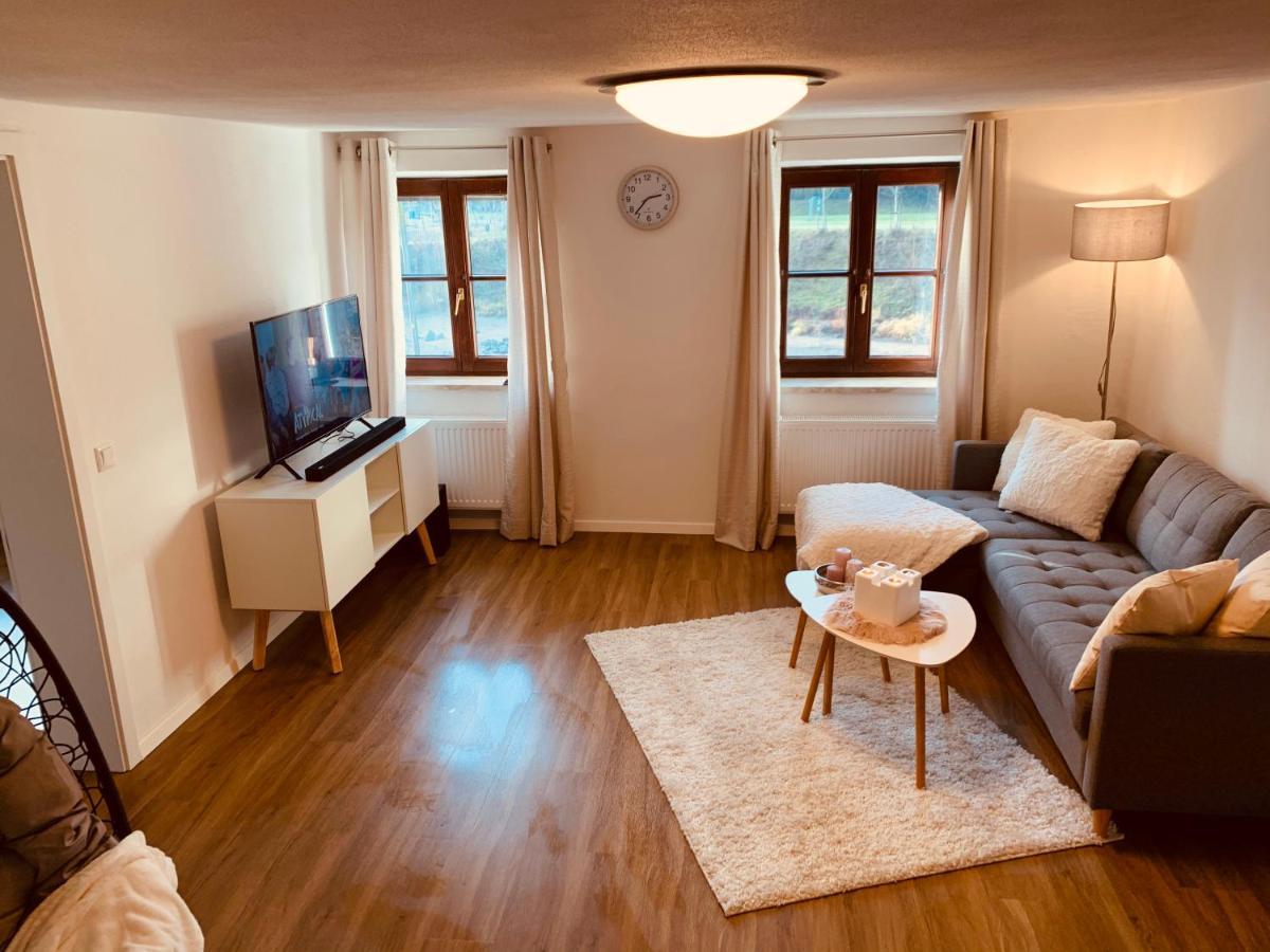 Felix Living 2, Cozy & Modern & Netflix Wohnung Mit Blick Ins Gruene パッサウ エクステリア 写真